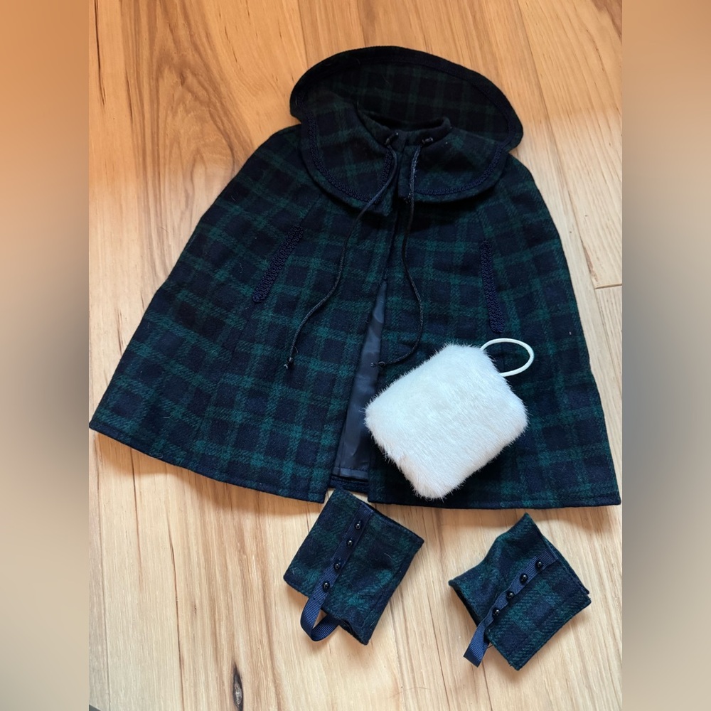 Vintage Samantha American girl dolll cape